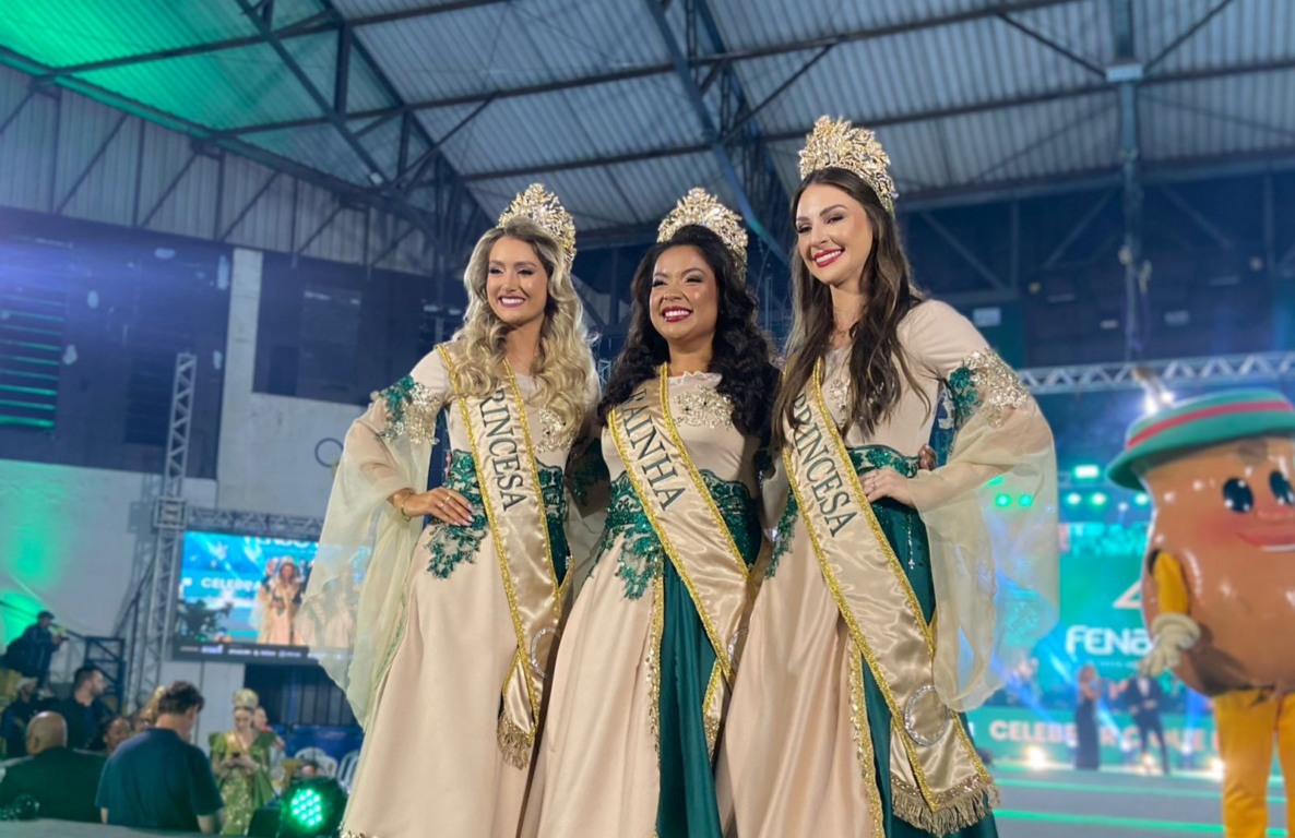 Taliana, Maiéle e Fátima (Foto: Júlia Brandenburg/Folha do Mate)
Taliana, Maiéle e Fátima (Foto: Júlia Brandenburg/Folha do Mate)
