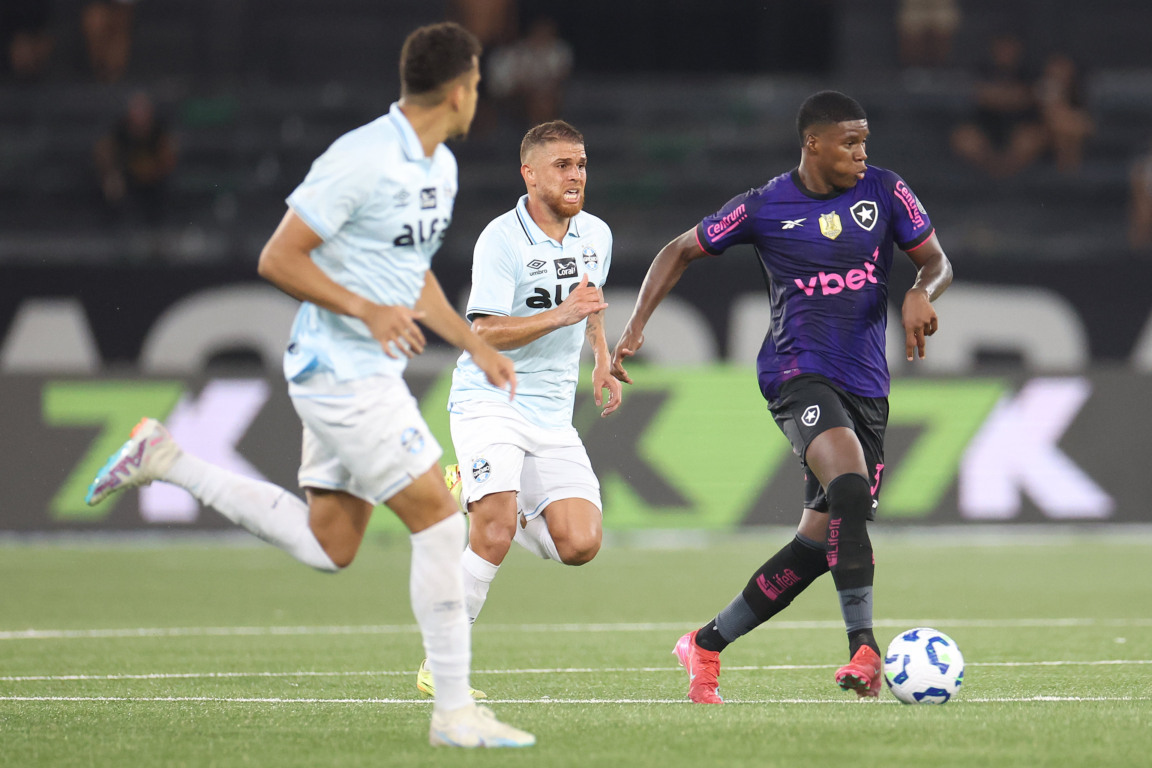 Com a vitória, o Alvinegro chega aos 58 pontos na tabela (Foto: Vítor Silva/Botafogo)