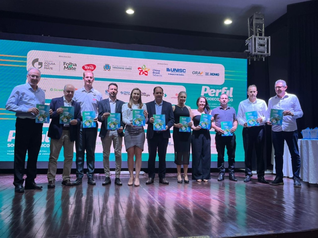 Venâncio Aires - Lançamento ocorreu no Clube de Leituras (Foto: Juan Grings/Folha do Mate) Venâncio Aires - Lançamento ocorreu no Clube de Leituras (Foto: Juan Grings/Folha do Mate)