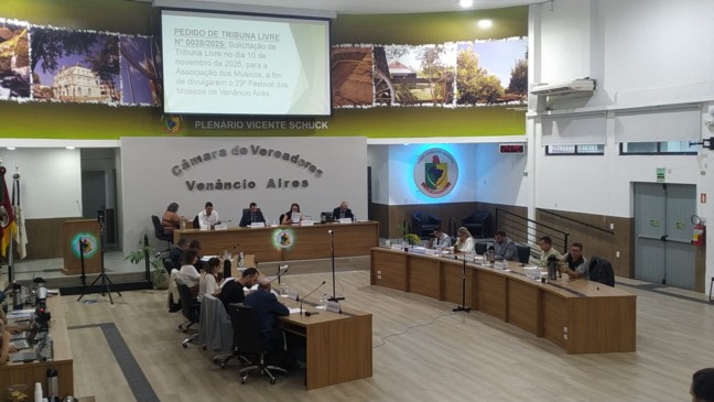 Encontro ocorreu no Plenário Vicente Schuck (Foto: Carlos Dickow)