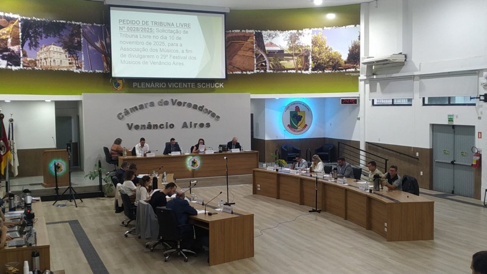 Encontro ocorreu no Plenário Vicente Schuck (Foto: Carlos Dickow)