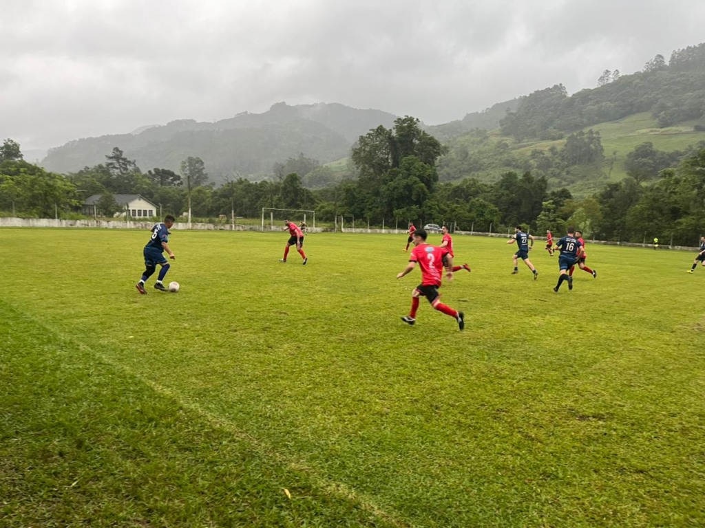 Equipe visitante superou os donos da casa na tarde deste domingo, 16 (Foto: Juan Grings) Equipe visitante superou os donos da casa na tarde deste domingo, 16 (Foto: Juan Grings)