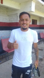 Artilheiro Lucão fez os dois gols do Índio diante do Tricolor (Foto: Milton Klafke/Divulgação)