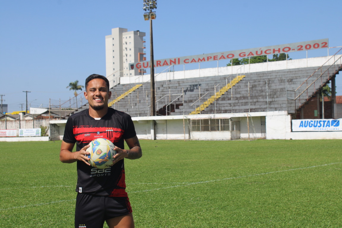 Atleta tem se notabilizado pelo faro de gol
(Foto: Leonardo Pereira/Folha do Mate)