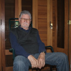 Adolar Reiter aproveita a aposentadoria, cercado de recordações da luta pela emancipação