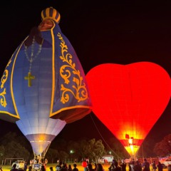 Noite de sábado será iluminada com os balões, no show Night Glow, no campo da Assive
(Foto: Luana Weschenfelder)