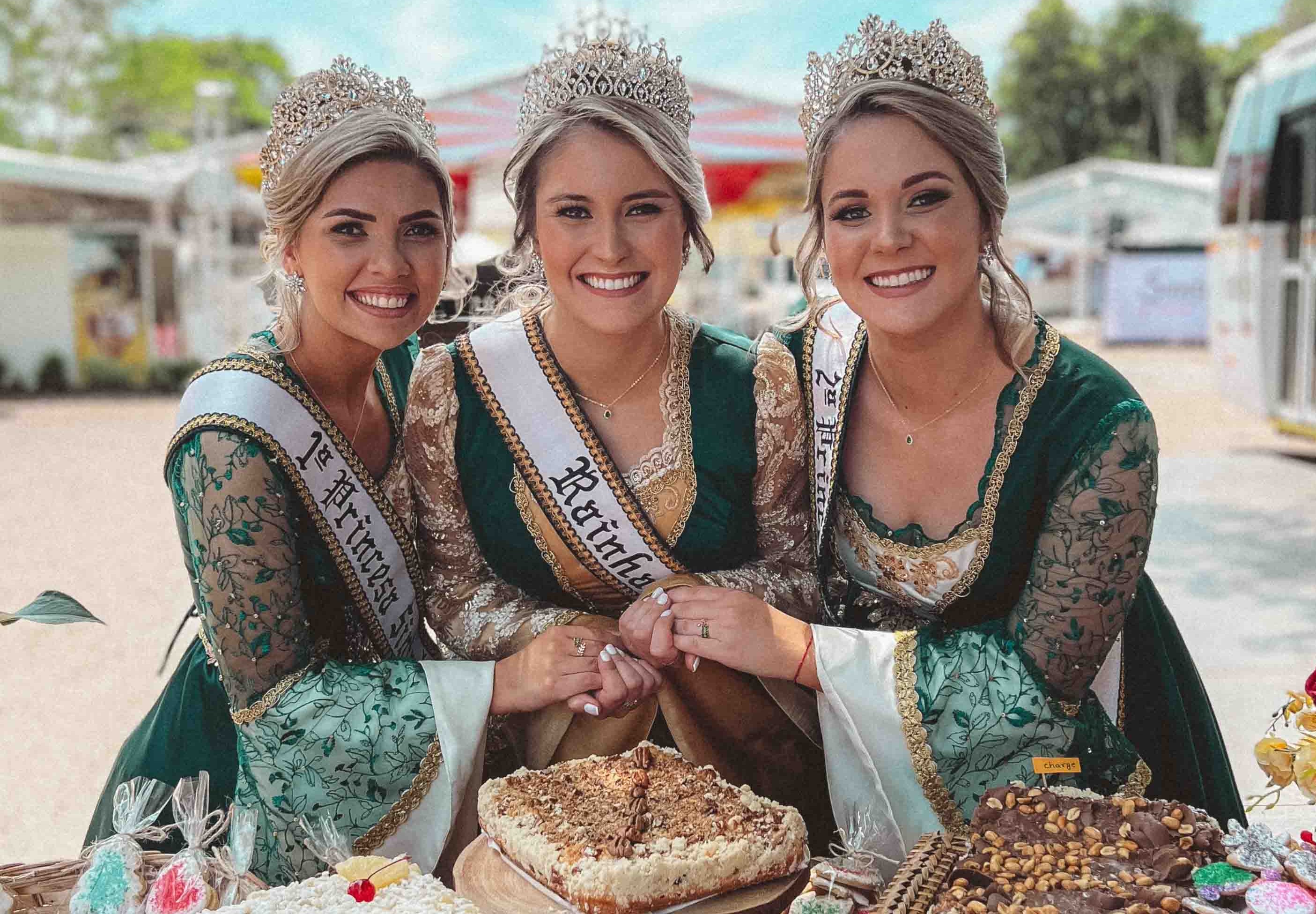 Trio de soberanas da ExpoSin 20 Anos