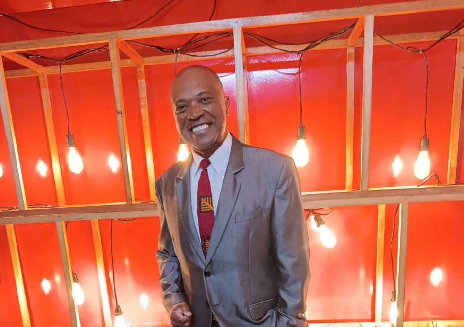 Sérgio Rosa receberá troféu que homenageia o deputado Carlos Santos, primeiro negro a ser presidente do Legislativo gaúcho
(Foto: Arquivo pessoal) Sérgio Rosa receberá troféu que homenageia o deputado Carlos Santos, primeiro negro a ser presidente do Legislativo gaúcho
(Foto: Arquivo pessoal)