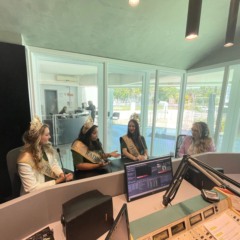 Na manhã desta segunda-feira, 10, elas estiveram visitando a rádio Terra FM (Foto: Júlia Brandenburg/Folha do Mate)