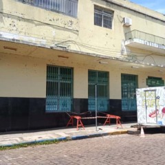 Prédio tem apresentado problemas estruturais, mas Estado garante segurança (Foto: Ismael Stürmer/Terra FM)