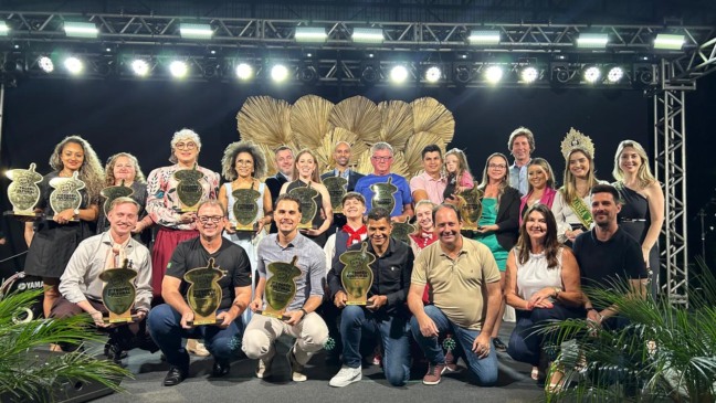 Evento premia destaques do setor durante o ano (Foto: AI Prefeitura)