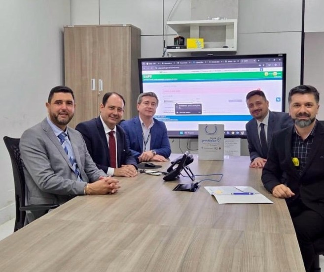 Encontro no Ministério da Saúde (Foto: Divulgação/Prefeitura)