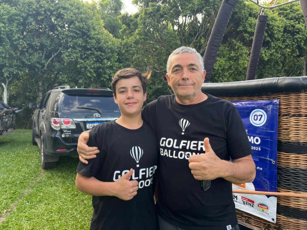 Mauro e Lucca Chemin participam do 6º Festival de Balonismo de Venâncio Aires (Foto: Juan Grings)