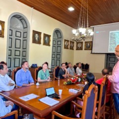 Encontro reuniu equipes técnicas de ambas as prefeituras (Foto: AI Prefeitura)