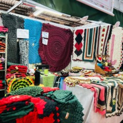 Artesanato estava no ginásio de exposições do parque (Foto: Divulgação)