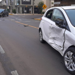 Colisão aconteceu no cruzamento da rua General Osório com a Avenida Ruperti Filho (Foto: Alvaro Pegoraro)