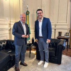 Deputado Airton Artus esteve reunido com secretário-chefe da Casa Civil, Artur Lemos (Foto: Assessoria de Imprensa Deputado Airton Artus)