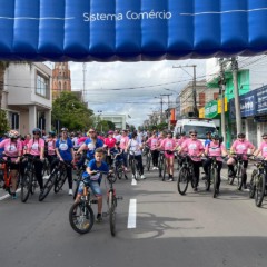 Saída ocorreu em frente à Prefeitura (Foto: Júnior Posselt/Folha do Mate)