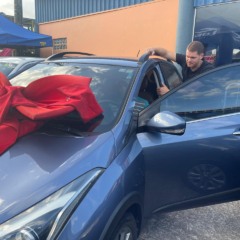 Maicon está sempre atento à aproximação dos clientes