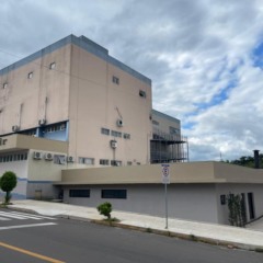 Obra da ampliação do PA do hospital será em cima das novas capelas velatórias (Foto: Débora Kist/Folha do Mate)
