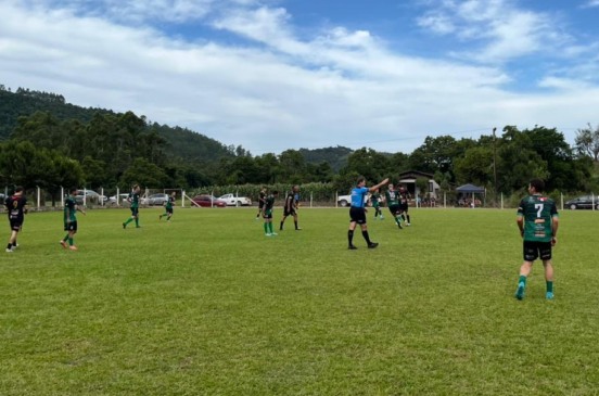 Equipe de Santa Emília venceu time anfitrião