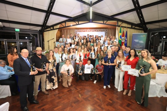 Entrega dos certificados ocorreu no dia 19, em evento no Clube CTA (Foto: Rafael Costa Fotógrafo/Divulgação)