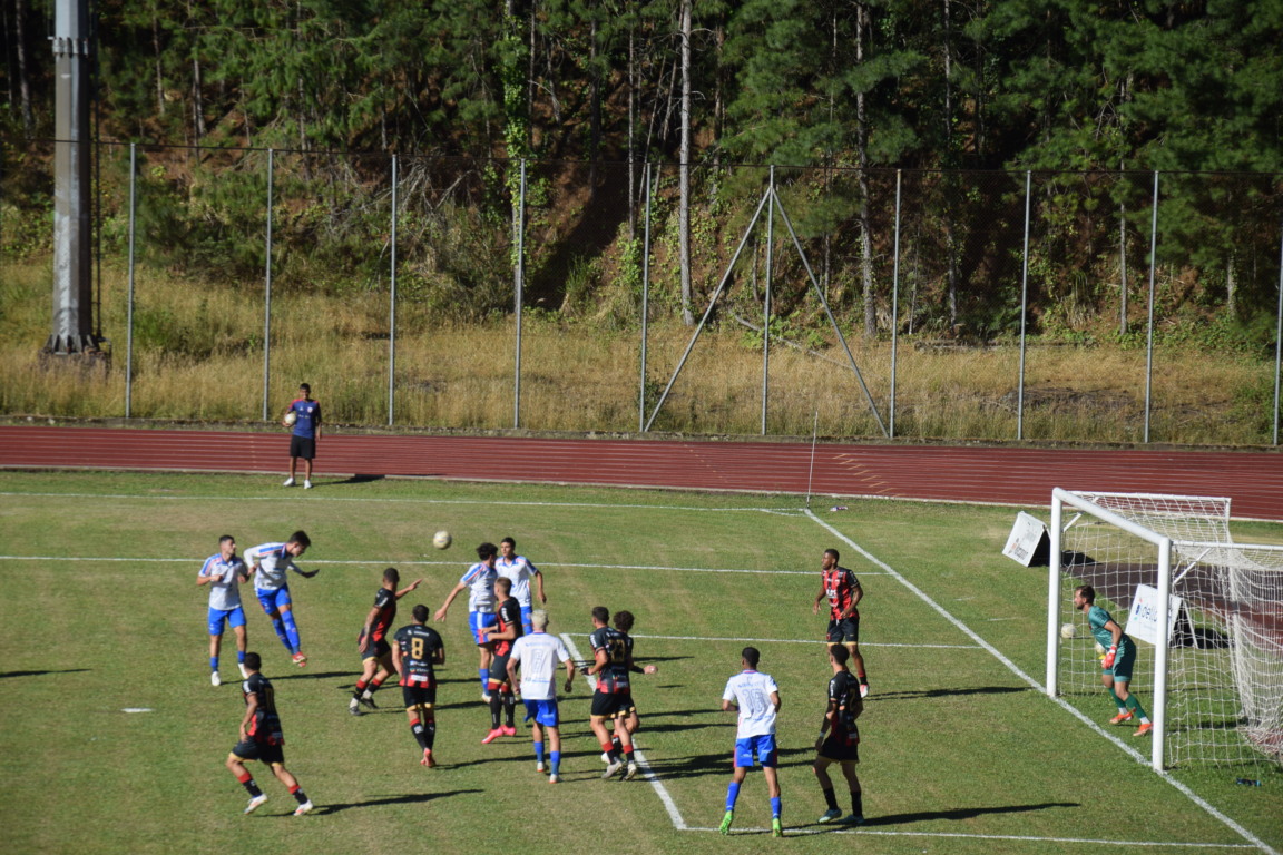O 0 a 0 na ida, em Caxias do Sul, deixa as duas equipes a uma simples vitória do título da temporada. (Foto: Roni Müller) O 0 a 0 na ida, em Caxias do Sul, deixa as duas equipes a uma simples vitória do título da temporada. (Foto: Roni Müller)