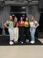 Da E/D, Bruna Kern Danhaha, Sofia Schmidt, Mikaela Larissa Giehl, Andriele Mendes Raenck e Manuela Vitória Trevisan. (Foto: Arquivo pessoal)