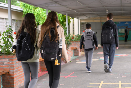 Alunos se organizam para os últimos dias de aula
(Foto: Cristiano Rosa/Traço D)