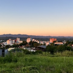 Ao longo do dia, o sol aparece entre períodos de maior nebulosidade (Foto: Júnior Posselt/ Folha do Mate)