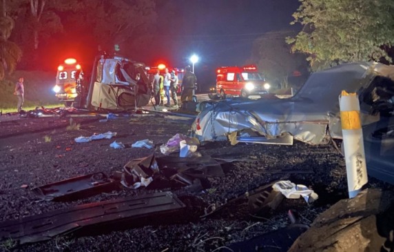 Acidente foi no quilômetro 183 da BR-386 (Foto: Corpo de Bombeiros/Divulgação)