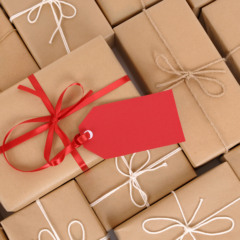 O problema n&atilde;o est&aacute; no brinde, mas no ru&iacute;do, no timing e na aus&ecirc;ncia de uma a&ccedil;&atilde;o de entrega com prop&oacute;sito.
