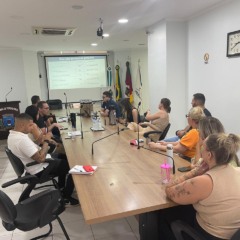 Audiência contou com baixa adesão no Plenarinho João Jorge Hinterholz
(Foto: Leonardo Pereira/Folha do Mate)