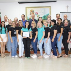Equipe da Ireno Bohn com vereadores e a ex-prefeita Carmen Goerck