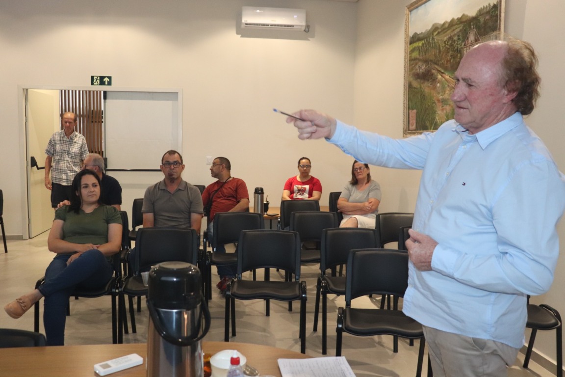 Flecha aproveitou a audiência para anunciar obras para 2026