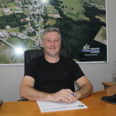 Thiesen comemorou decis&atilde;o e disse que foco ser&aacute; total na gest&atilde;o