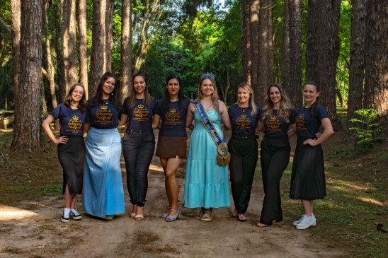 Sete candidatas concorrem ao título de soberana da Sede dos Motoristas (Foto: Guilherme Fotógrafo/Divulgação)