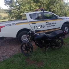 Foi uma encontrada uma moto no local (Foto: Brigada Militar/Divulgação)