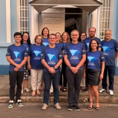 Parte dos integrantes que já atuam há seis anos na condução do Clube (Foto: Divulgalção/Clube de Leituras)