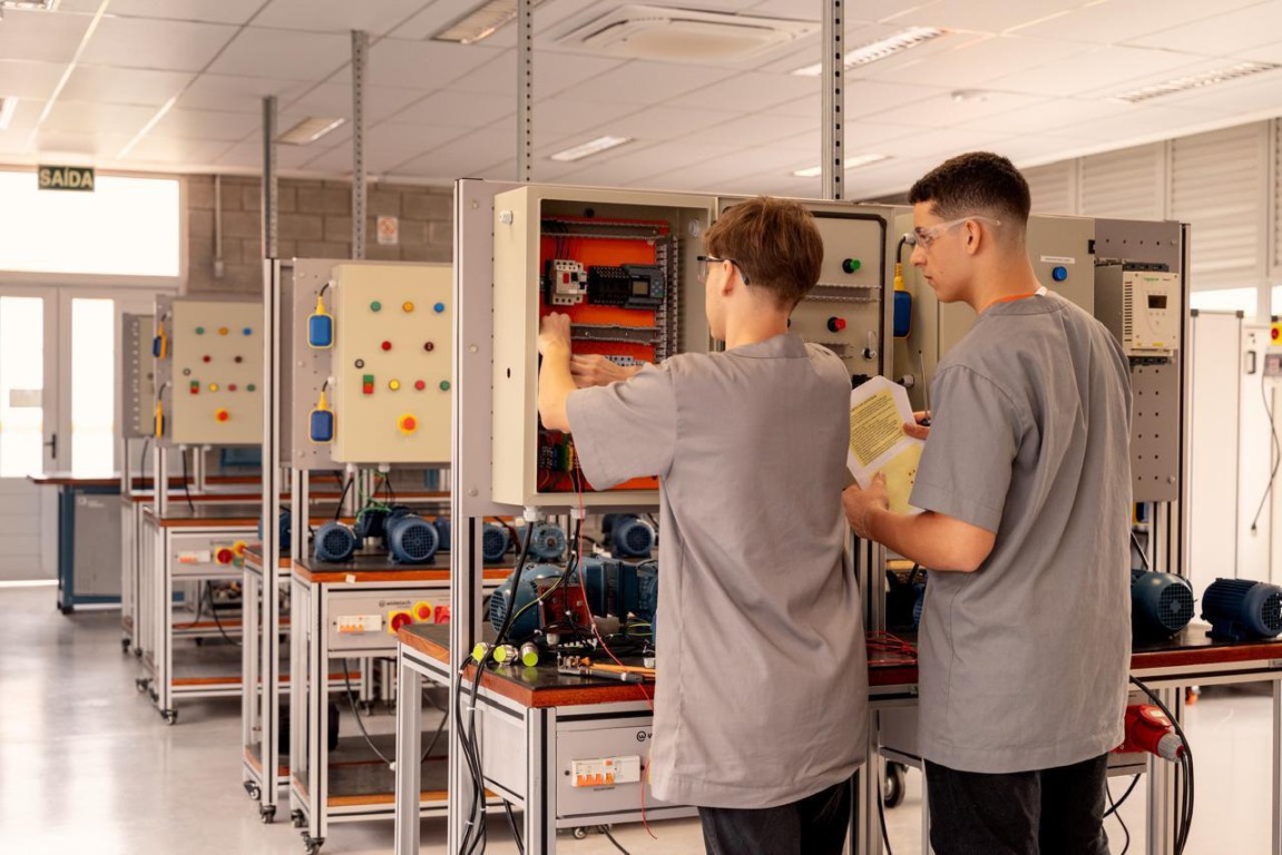 Diversas turmas tiveram aulas no Senai ((Foto: Divulgação/Prefeitura) Diversas turmas tiveram aulas no Senai ((Foto: Divulgação/Prefeitura)