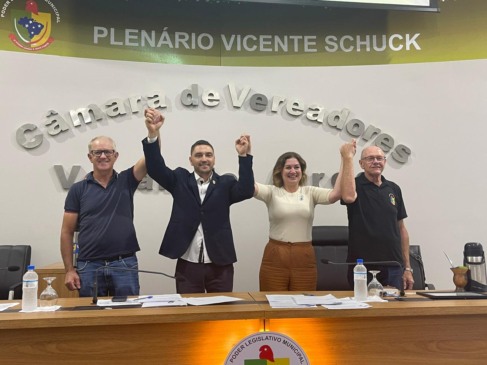 Mesa Diretora para 2026 (Foto: Leonardo Pereira/Folha do Mate)