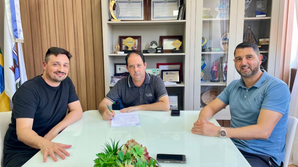 Aporte foi anunciado na tarde desta quinta-feira e irá para Câmara de Vereadores (Foto: AI Prefeitura) Aporte foi anunciado na tarde desta quinta-feira e irá para Câmara de Vereadores (Foto: AI Prefeitura)