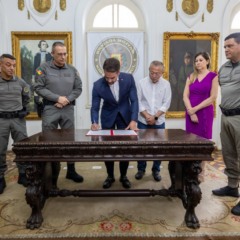 Ato para san&ccedil;&atilde;o ocorreu na sede do Comando-Geral da Brigada Militar
(Foto: Vitor Rosa/Secom)