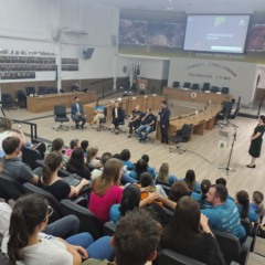 Lançamento do projeto ‘Lean nas Emergências’ ocorreu nesta segunda-feira, 8, na Câmara de Vereadores (Foto: Débora Kist/Folha do Mate)