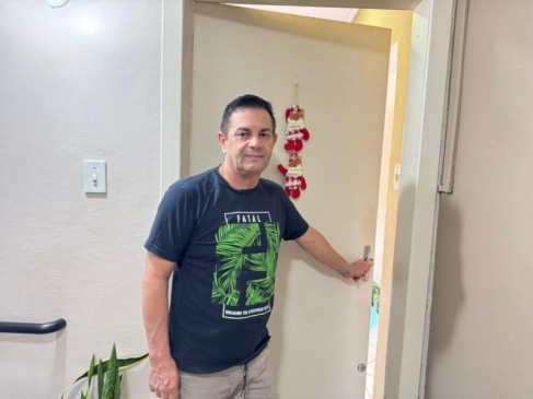 José Lairton Saldanha entrou para o apartamento próprio no início de novembro (Foto: Luana Weschenfelder)