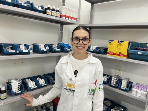 Rafaele Francine Hermes é a farmacêutica subcoordenadora (Foto: Débora Kist/Folha do Mate)