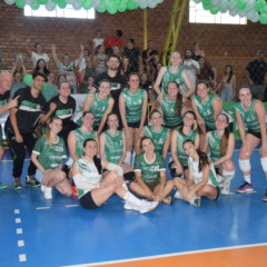 Equipe adulto de v&ocirc;lei ter&aacute; a oportunidade de disputar competi&ccedil;&otilde;es ainda maiores nos pr&oacute;ximos anos