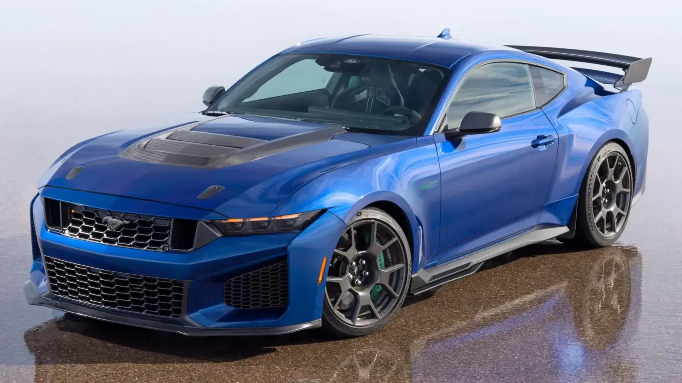 Mustang Dark Horse SC