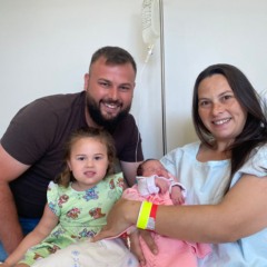 A pequena Maya nasceu &agrave;s 22h46min do dia 1&ordm; de janeiro, no Hospital S&atilde;o Sebasti&atilde;o M&aacute;rtir (HSSM) (Foto: J&uacute;lia Brandenburg/Folha do Mate)