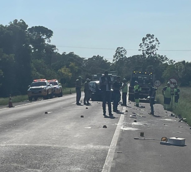 Acidente ocorreu nas primeiras horas da manhã (Foto: Divulgação)